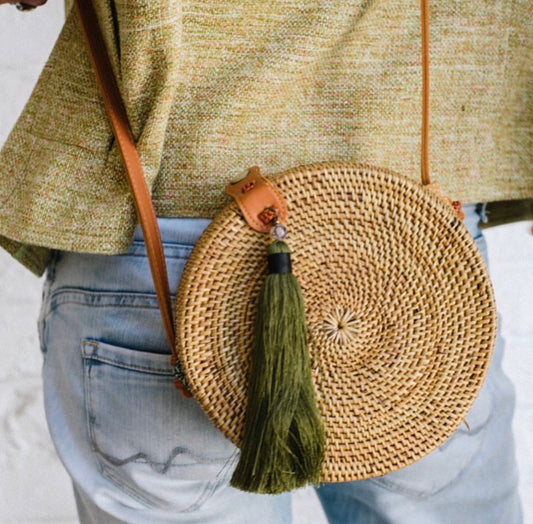 CROSS BODY RATTAN TASSEL BAG NATURE SAFARI