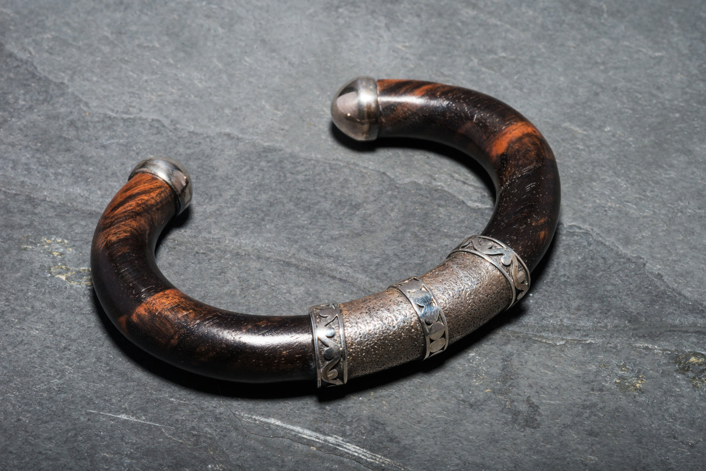 ONE-OFF HORN + 925 SILVER ARTISAN CUFF