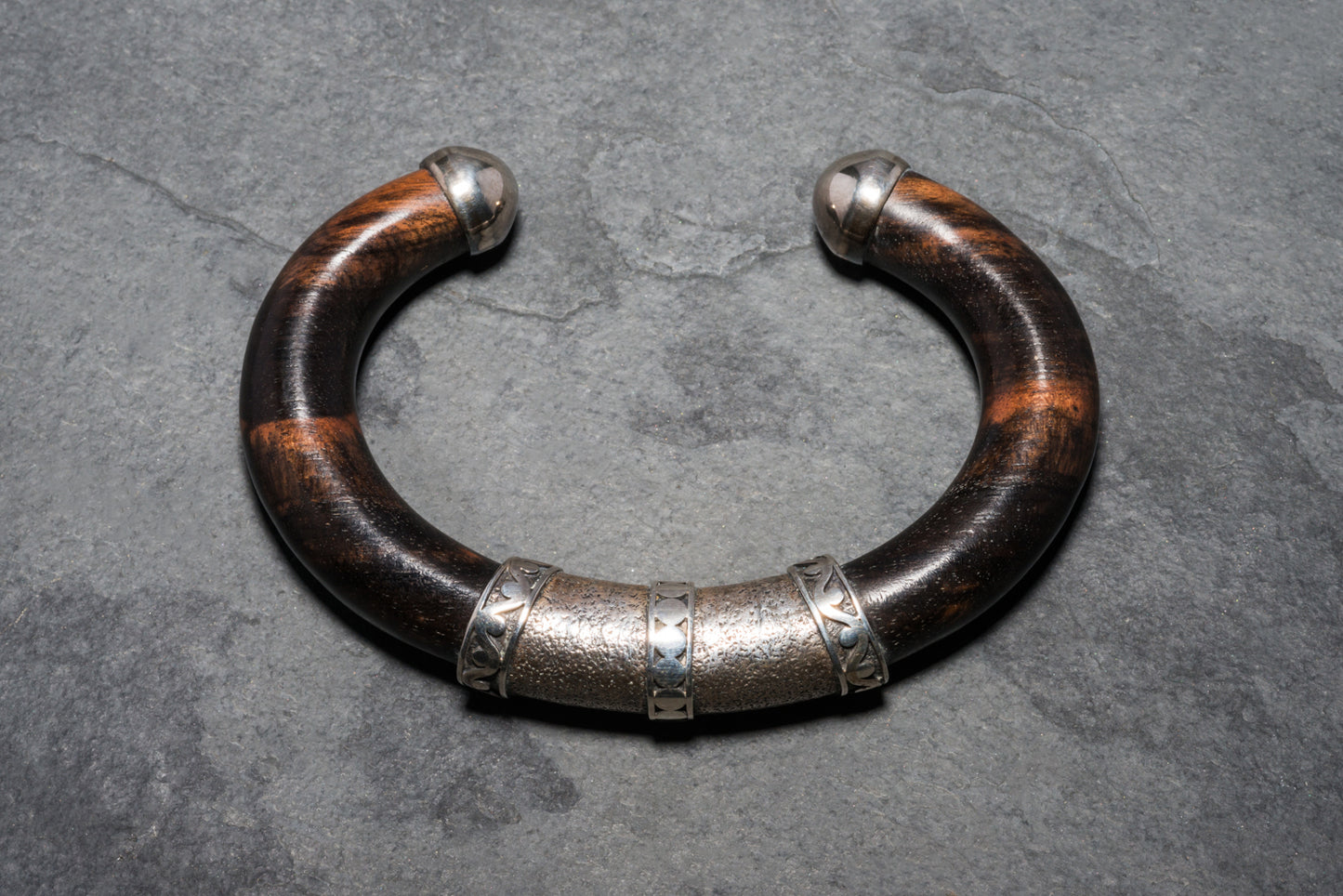 ONE-OFF HORN + 925 SILVER ARTISAN CUFF