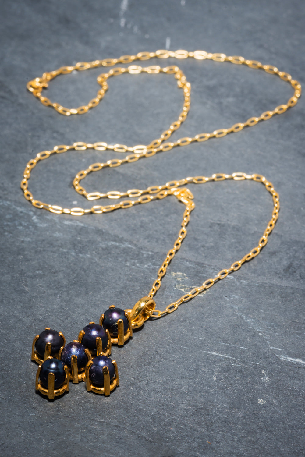 6 BLACK PEARL CROSS PENDANT GOLD 75cm