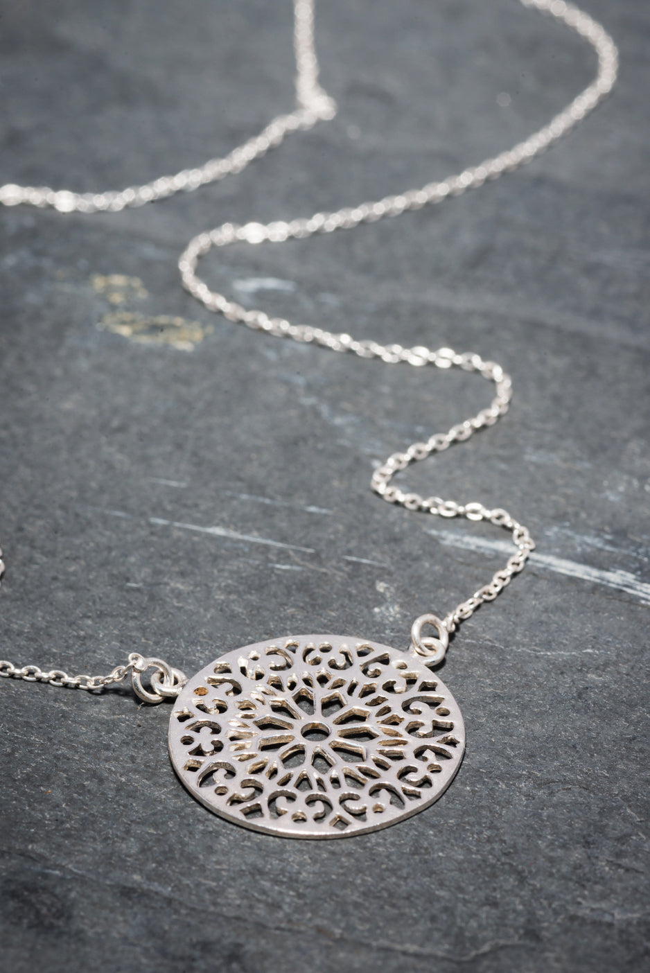 RAJ MANDALA PENDANT SILVER