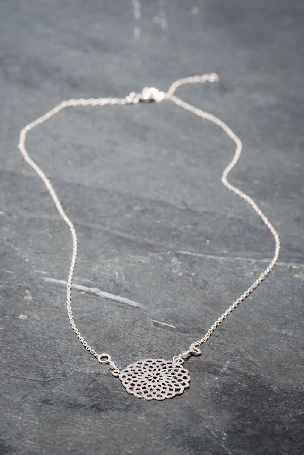 INFINITY MANDALA LABRADORITE PENDANT SILVER