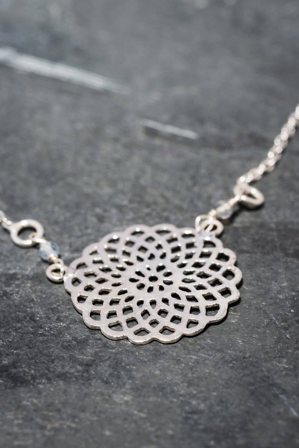 INFINITY MANDALA LABRADORITE PENDANT SILVER