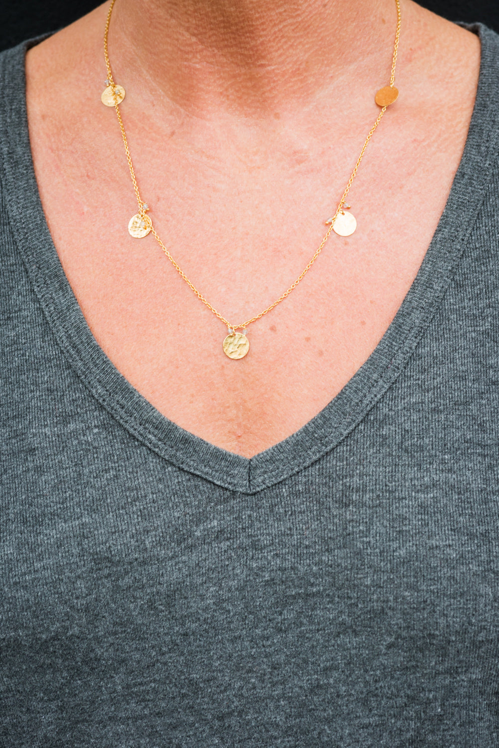 LABRADORITE FIVE DISC NECKLACE GOLD