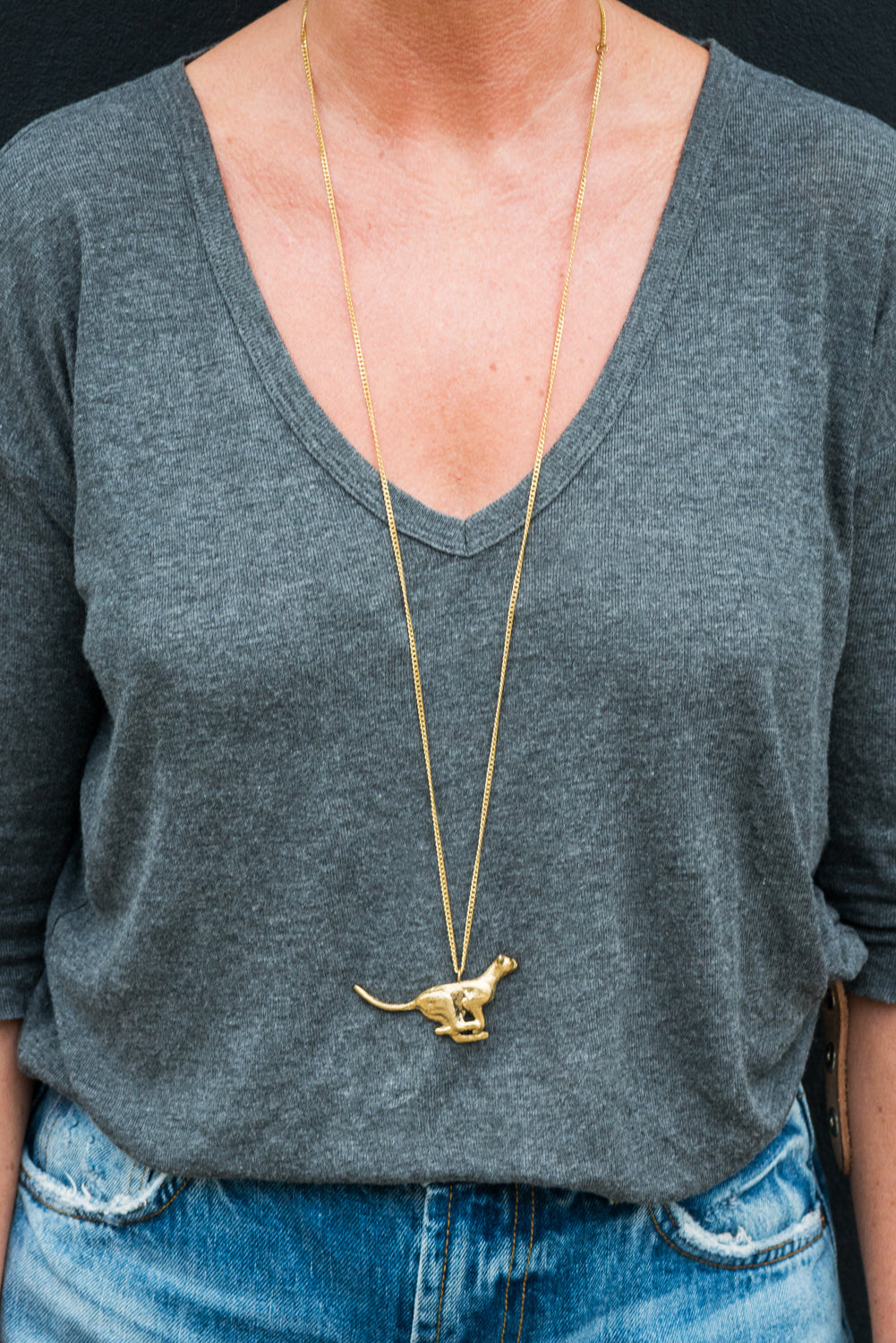 RUNNING CHEETAH PENDANT
