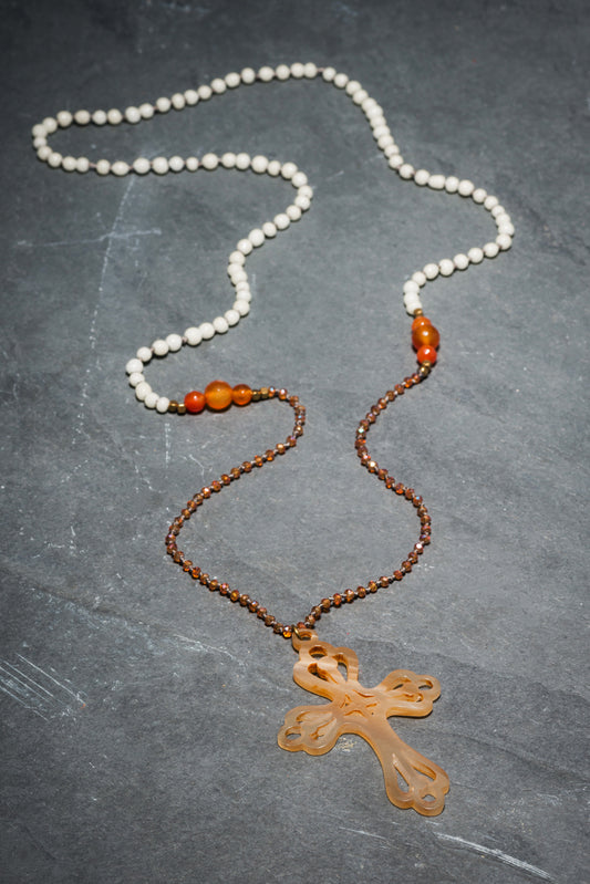 AMBER AMULET HORN CROSS