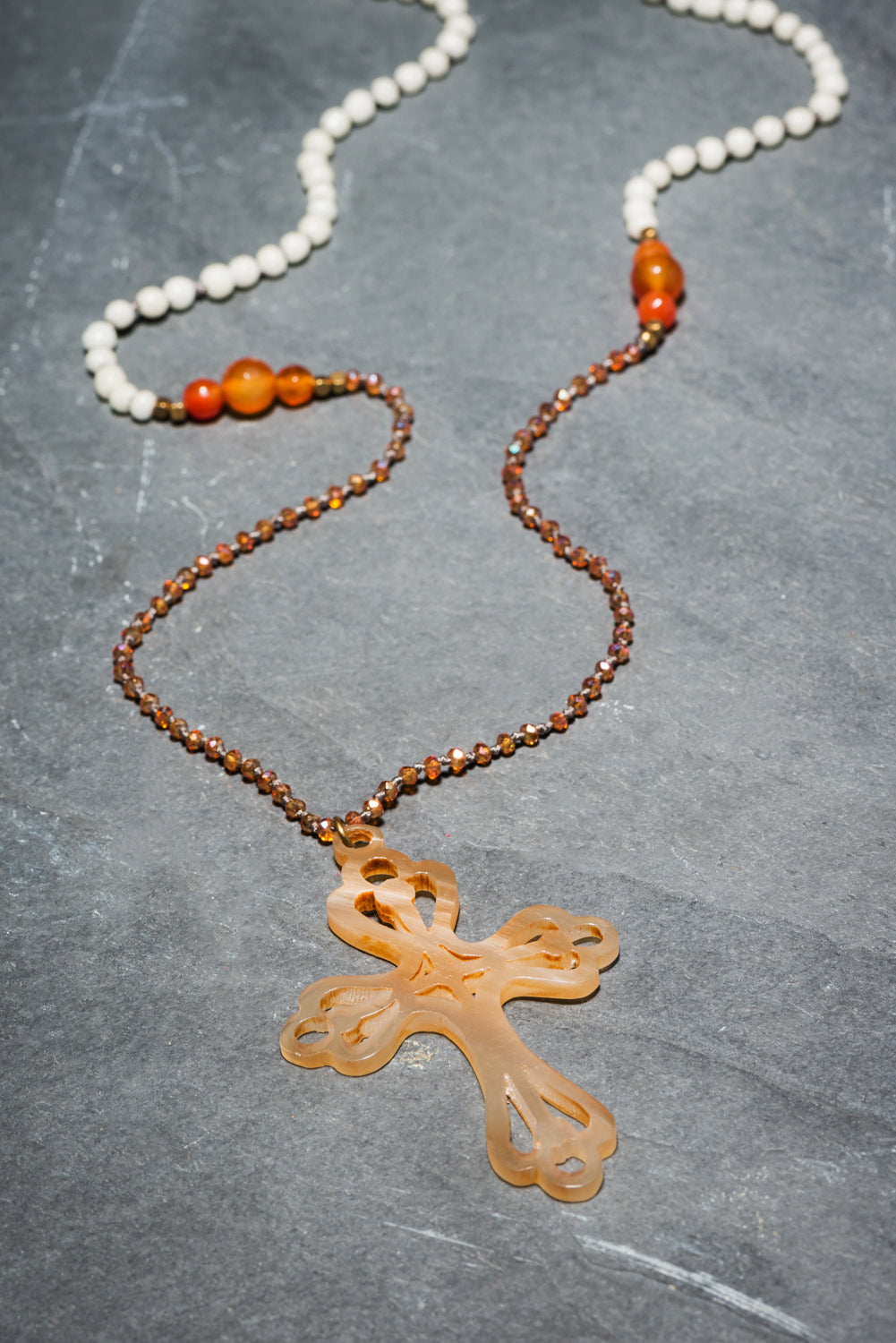 AMBER AMULET HORN CROSS