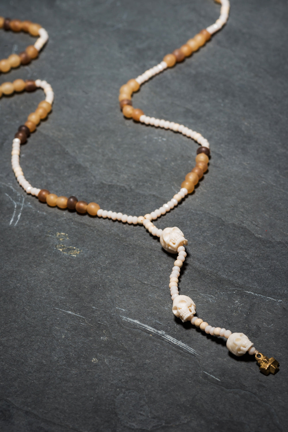 SAND TONE ROCK SKULL