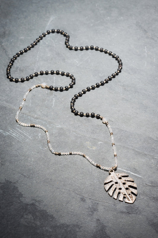 TROPICAL LEAF VOLCANIC SILVER