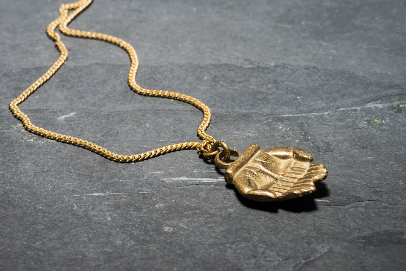 PRAYER HANDS PENDANT