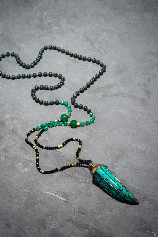 EMERALD BOHEME JEWEL TUSK PENDANT