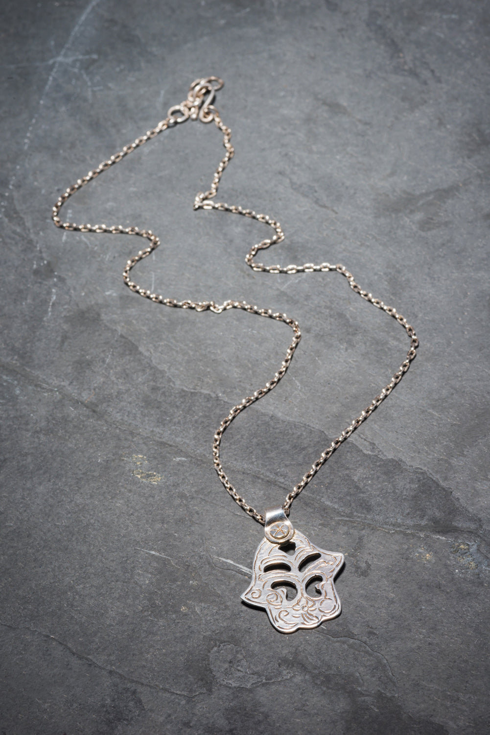 SOLID SILVER BERBERE HAMSA PENDANT