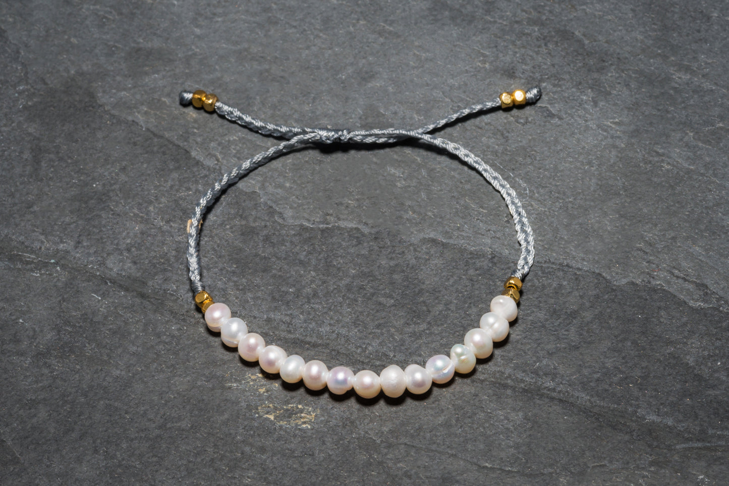 INNOCENCE PEARL MACRAME BRACELET