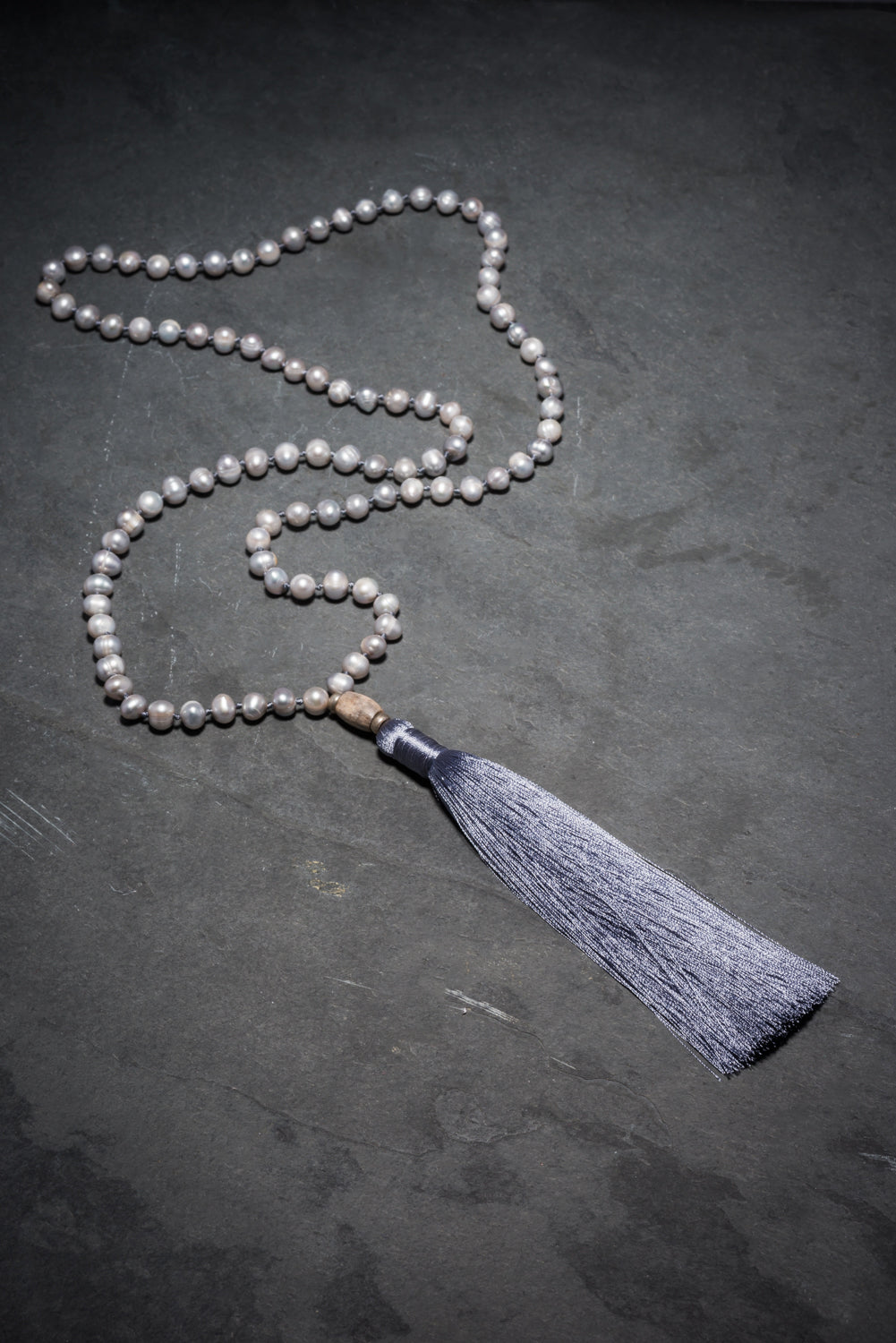 SILVER CLOUD PEARL SILK MALA