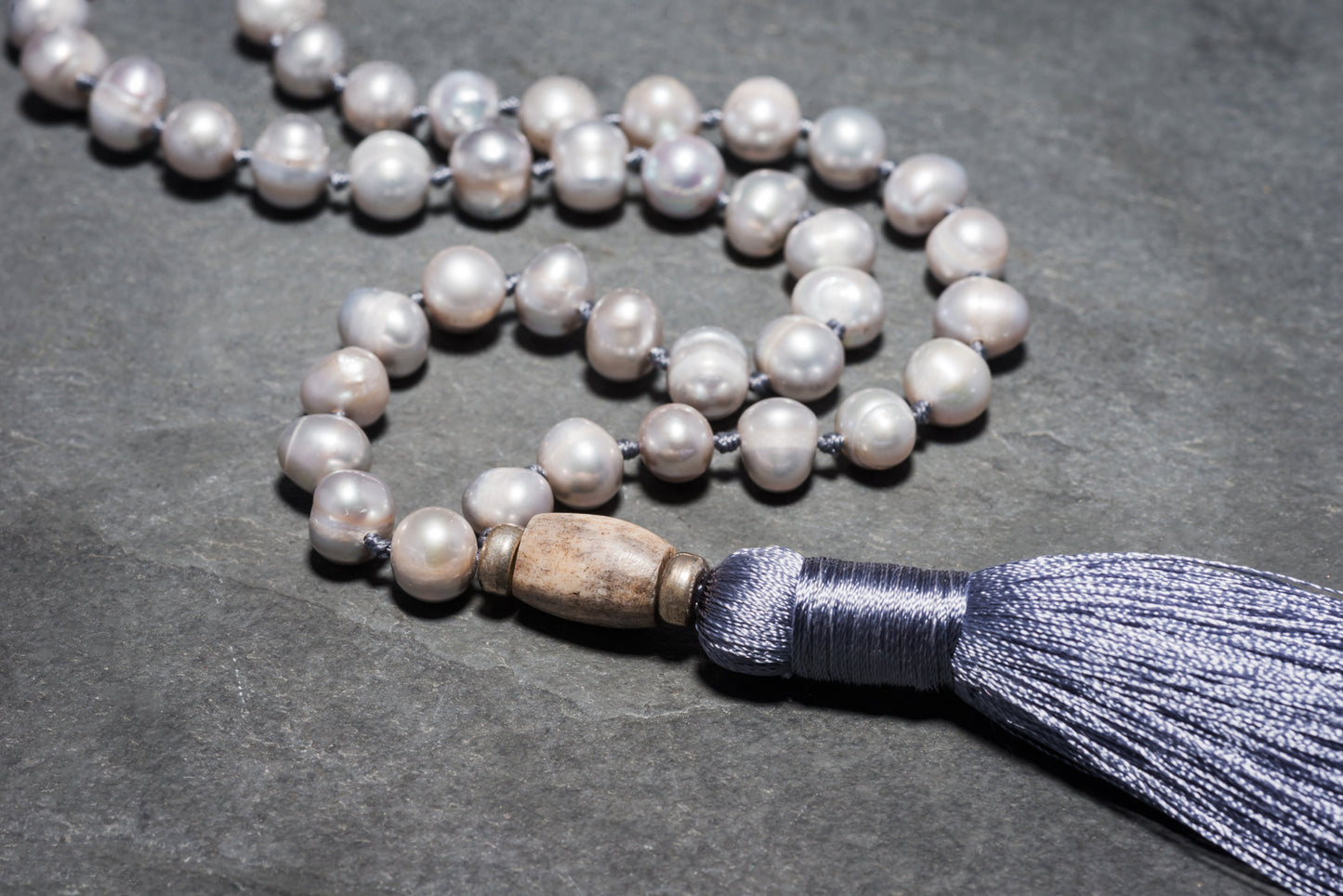 SILVER CLOUD PEARL SILK MALA