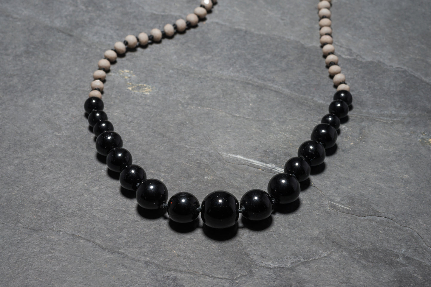 ONYX SIMPLISTIC NECKLACE