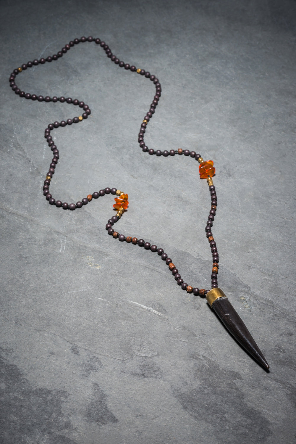 AMBER OUD HORN PENDANT
