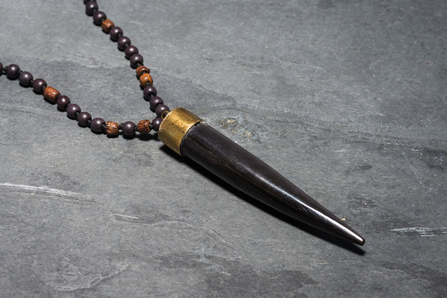 AMBER OUD HORN PENDANT