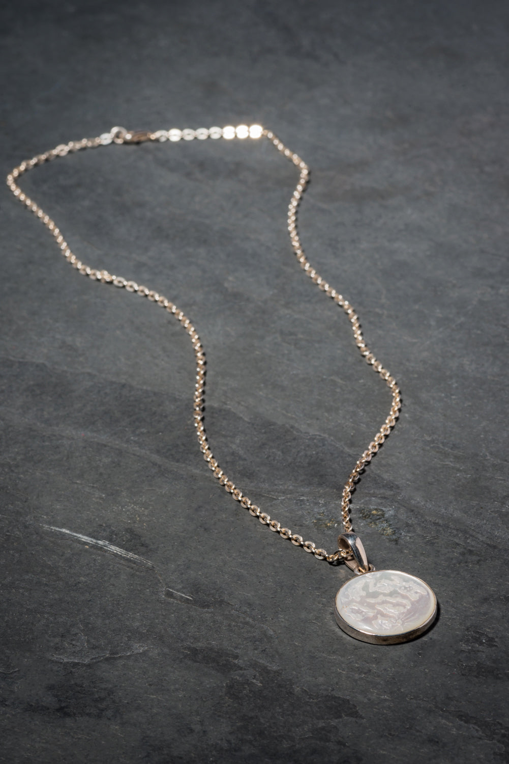 925 SILVER FULL MOON PENDANT