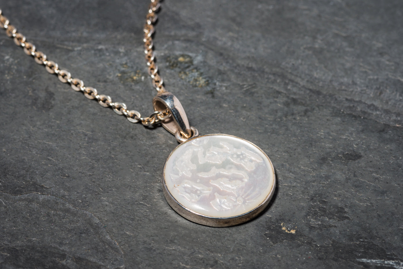 925 SILVER FULL MOON PENDANT