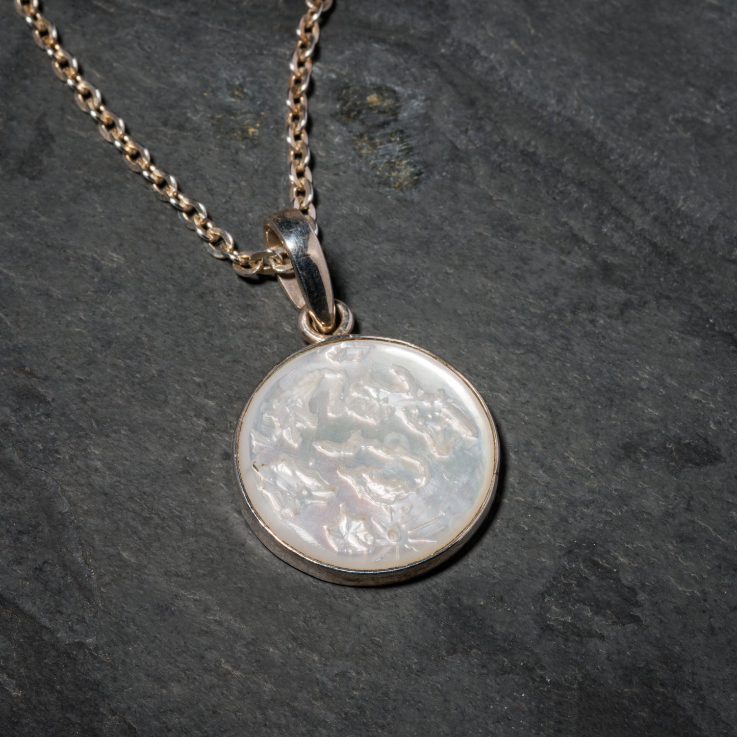 925 SILVER FULL MOON PENDANT