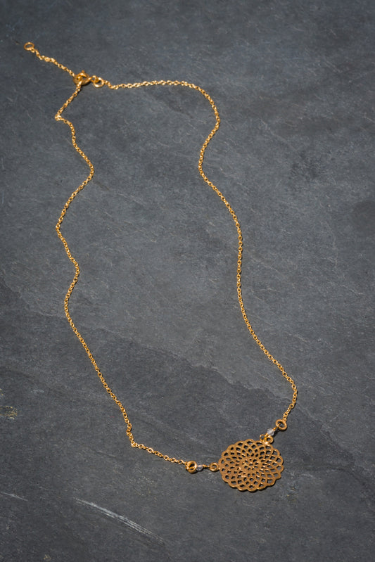 INFINITY MANDALA LABRADORITE PENDANT GOLD