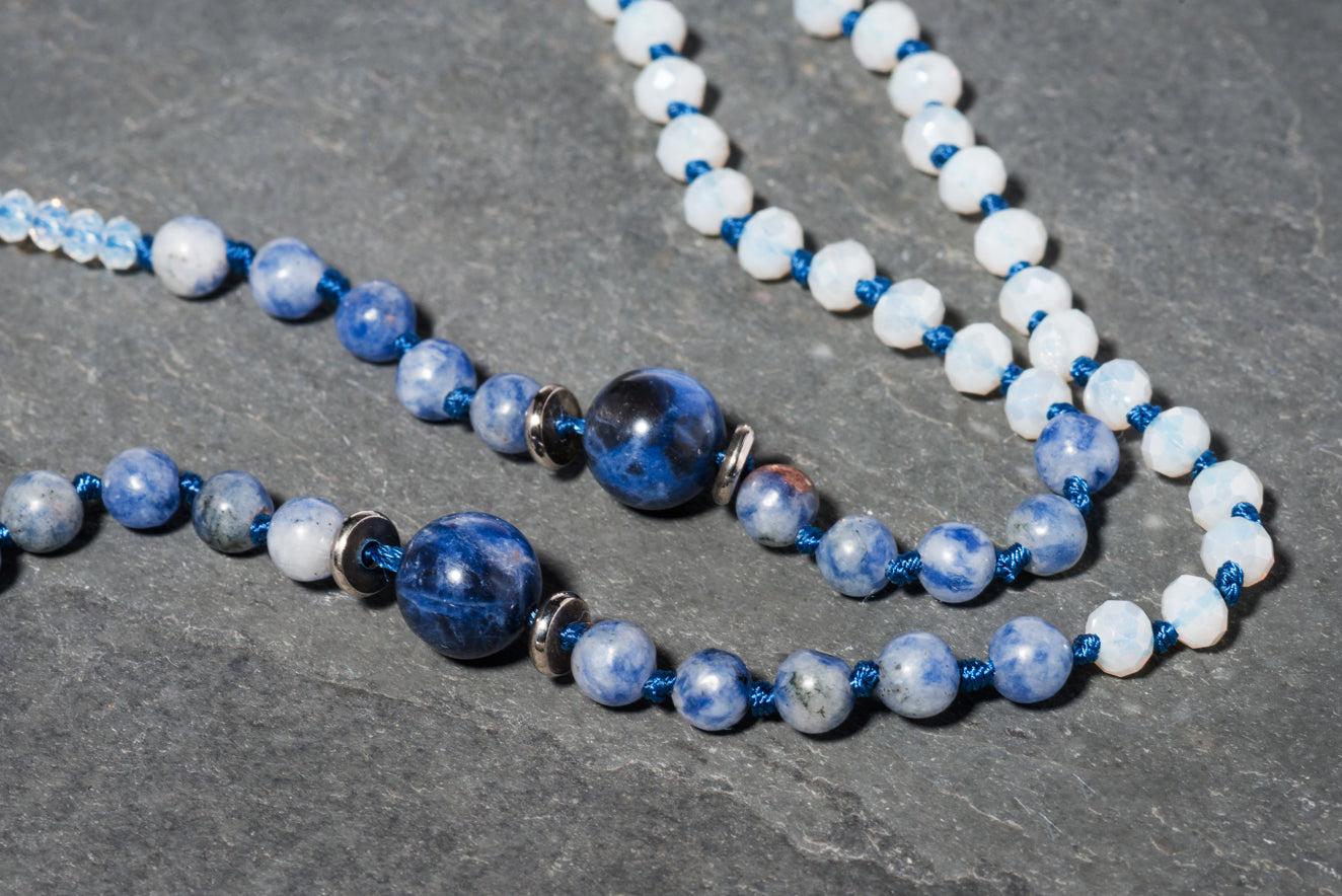 HOWLITE LAPIS TUSK PENDANT