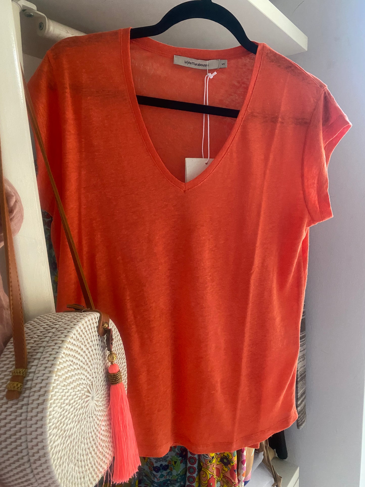 French Linen Low V Tee (4 Colourways)