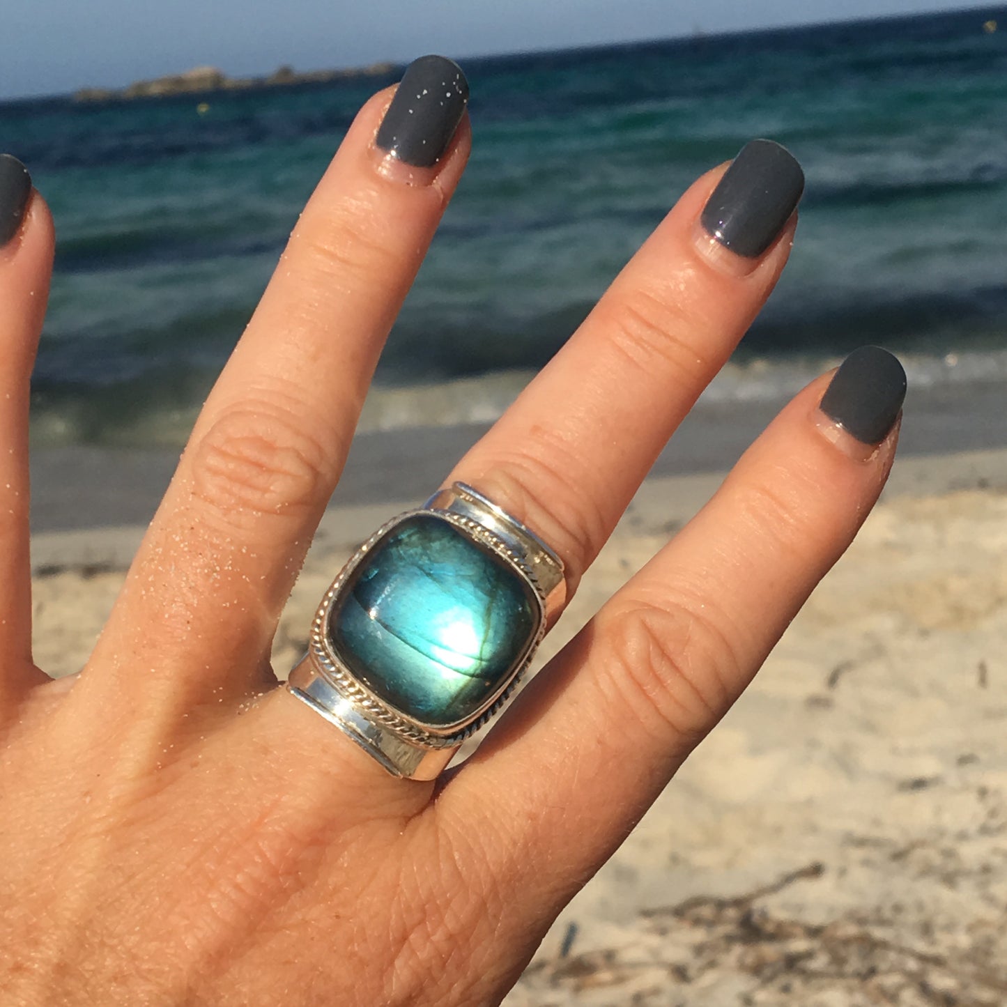 OCEAN LABRADORITE RING