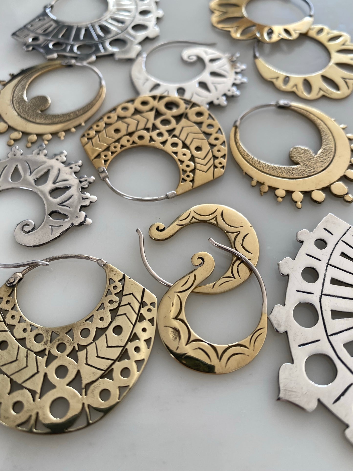 SACRED SPIRAL MINI EARRINGS GOLDEN