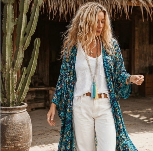 CALIFORNIA DUSTER ROBE IN POOLSIDE