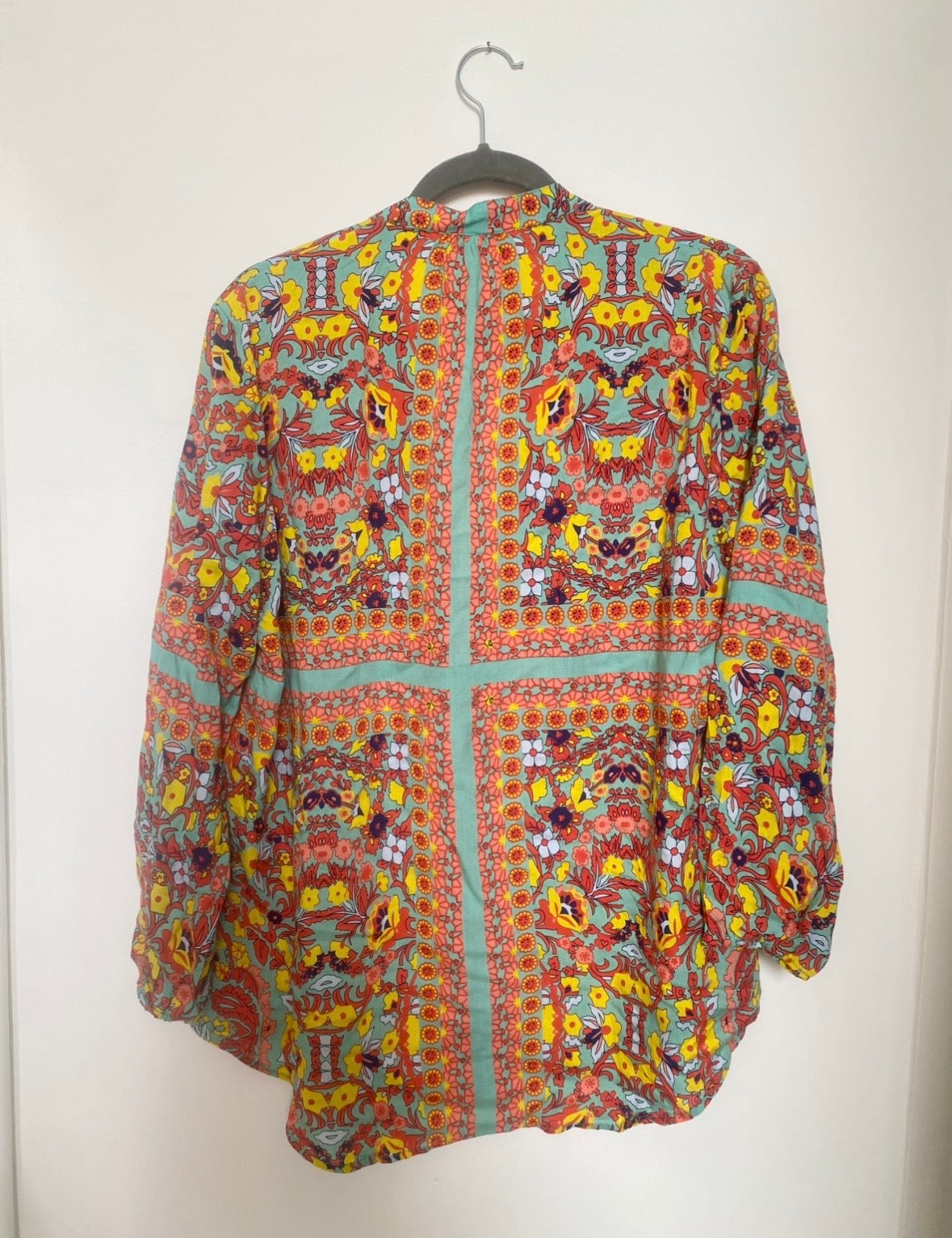 CALIFORNIA LOUNGE SHIRT IN FRANGIPANI