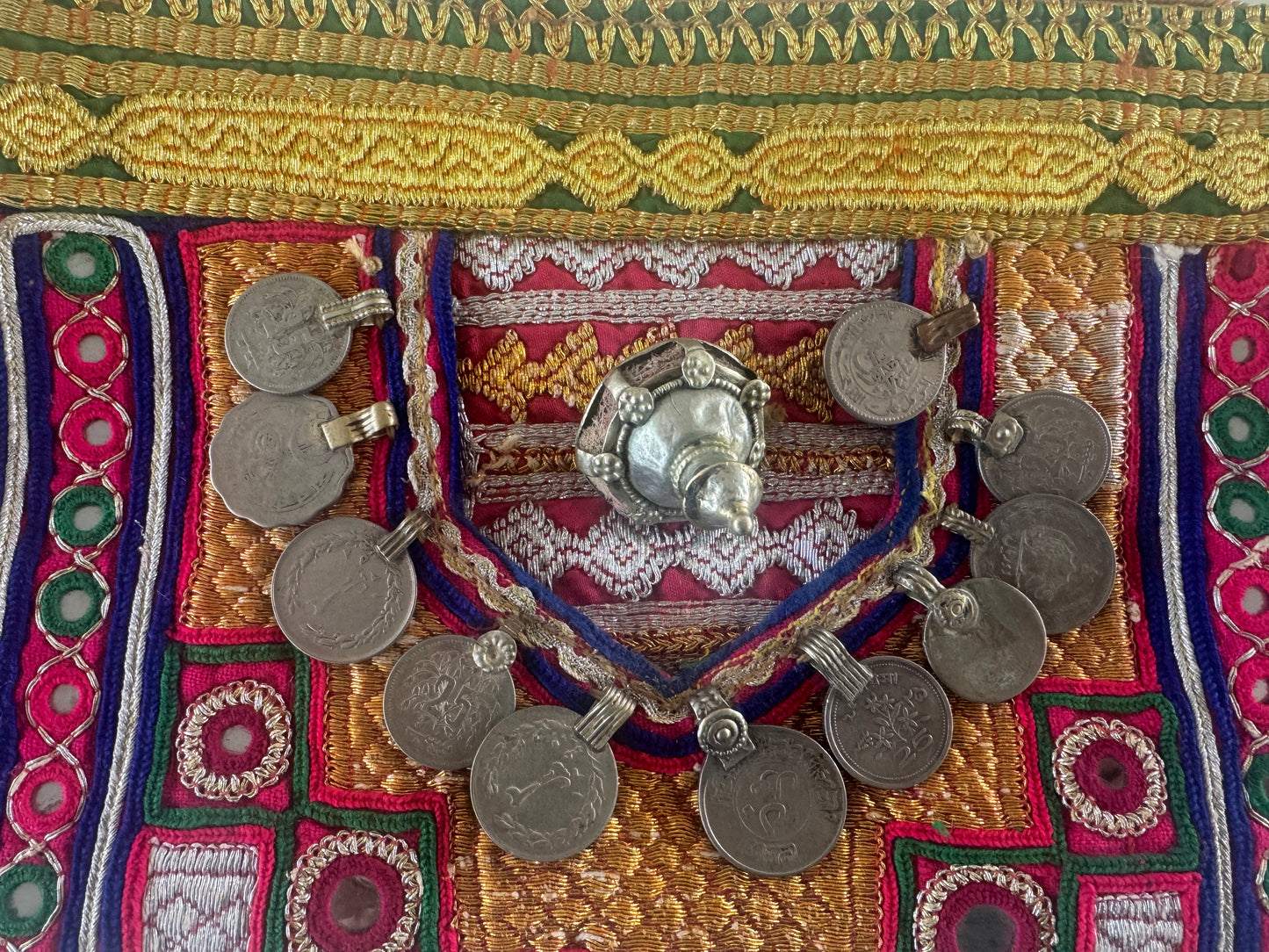 UTSAV VINTAGE BANARASI CLUTCH BAG