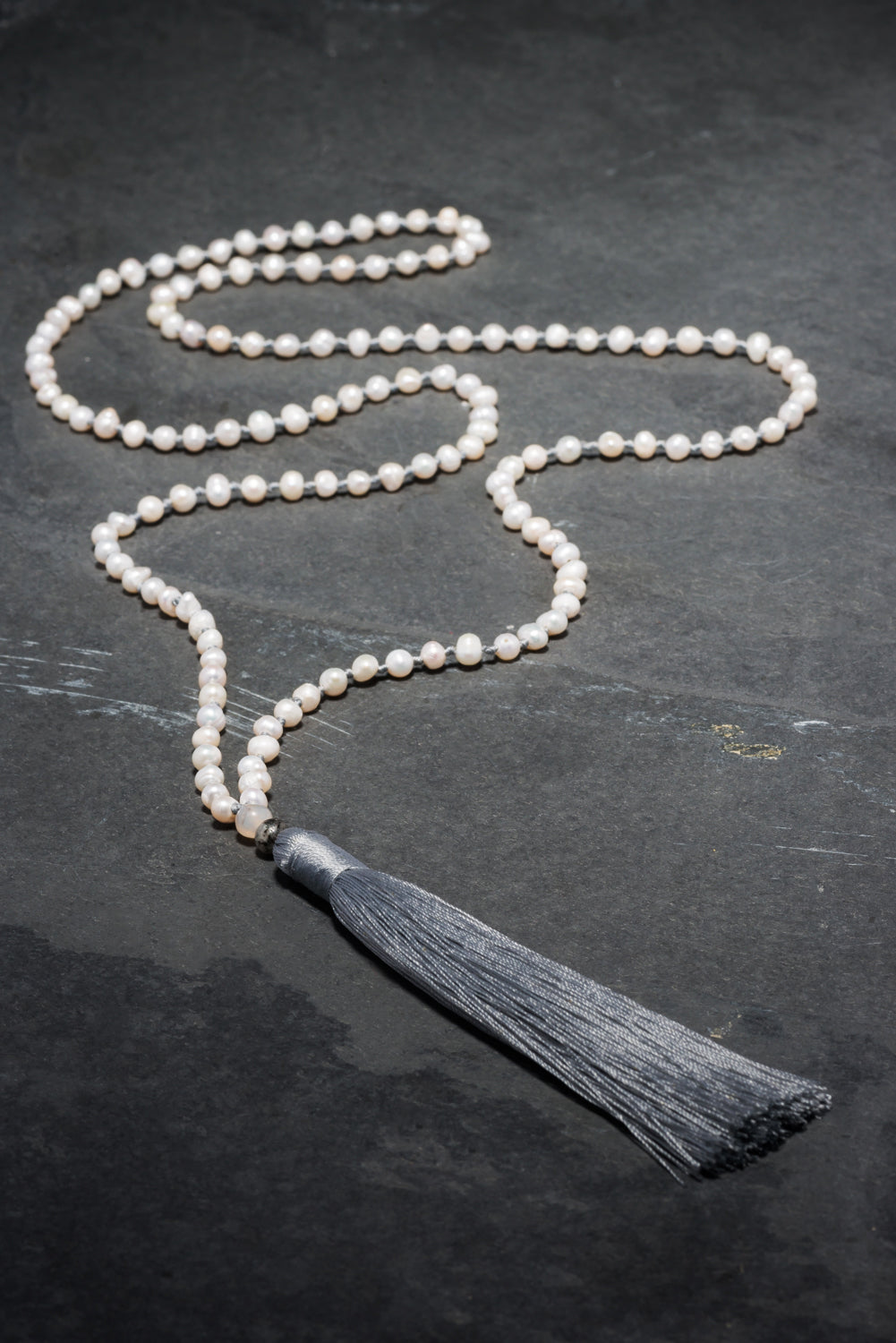 TRUTH WHITE PEARL SILK NECKLACE