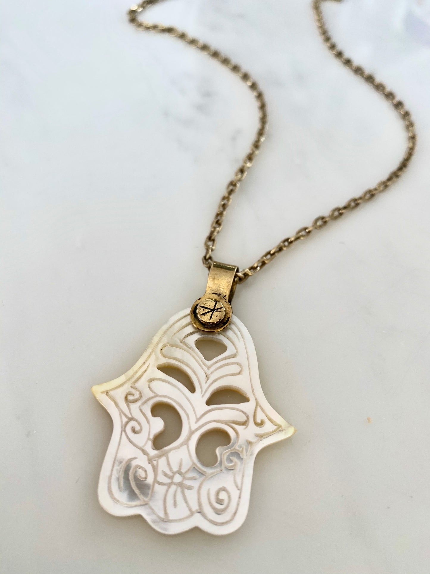 DIVINE SERENITY HAMSA